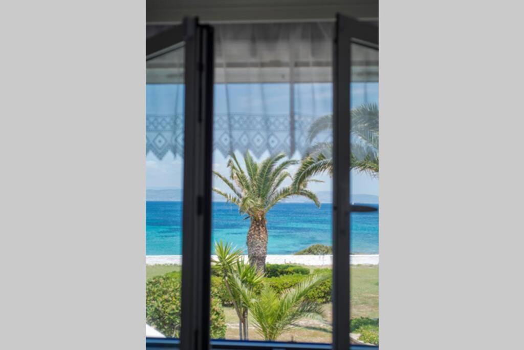 Palmaya Villa, Unique Seafront Experience Вайя Экстерьер фото