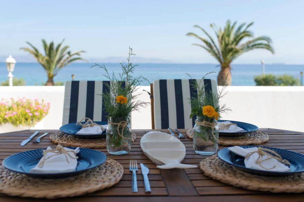 Palmaya Villa, Unique Seafront Experience Вайя Экстерьер фото