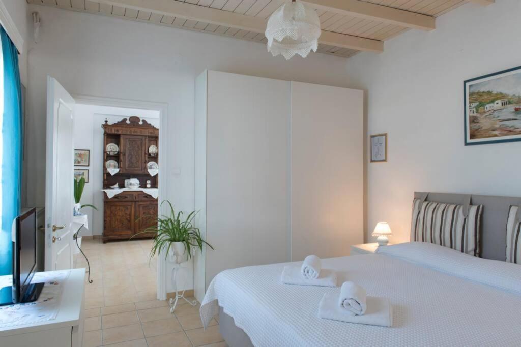 Palmaya Villa, Unique Seafront Experience Вайя Экстерьер фото