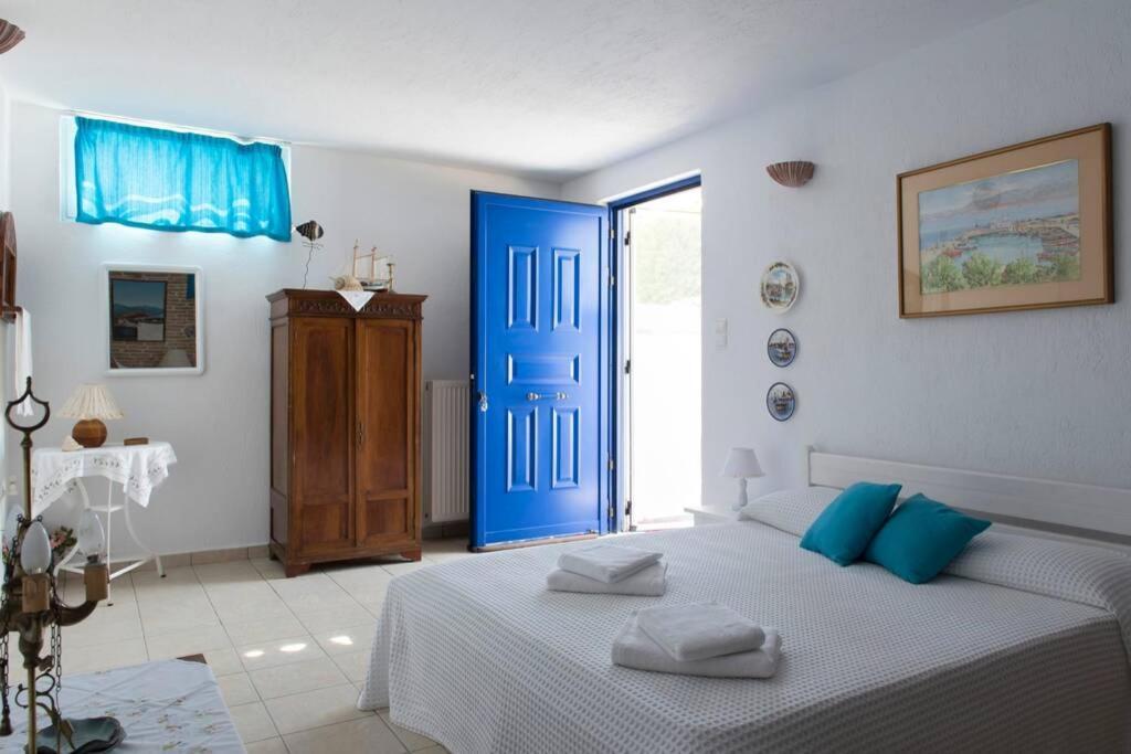 Palmaya Villa, Unique Seafront Experience Вайя Экстерьер фото